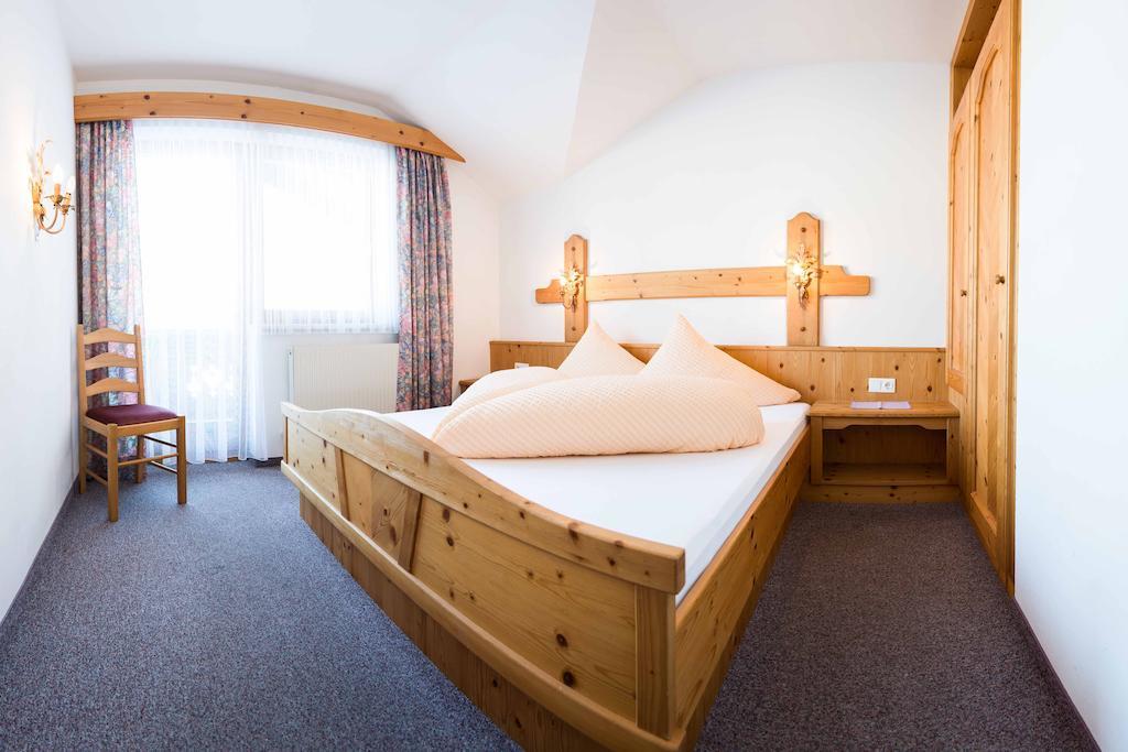 Pension Roasthof Neustift im Stubaital Zewnętrze zdjęcie